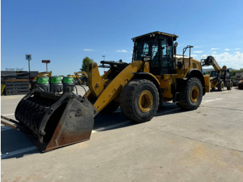 اللودر بعجل CATERPILLAR 962M