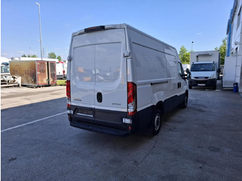 ميكروباص IVECO Daily 35S14V: صور 4