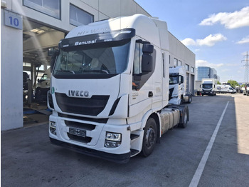 شاحنة جرار IVECO Stralis 440