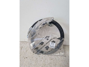 المحرك و قطع الغيار JCB