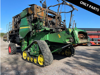 حصادة شاملة JOHN DEERE T670