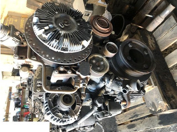 المحرك و قطع الغيار DEUTZ