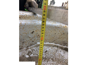 عجلات JOHN DEERE