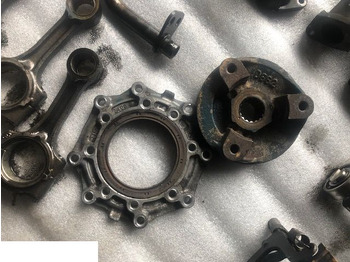 المحرك و قطع الغيار KUBOTA