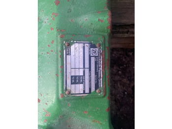 المحور و قطع الغيار ZF