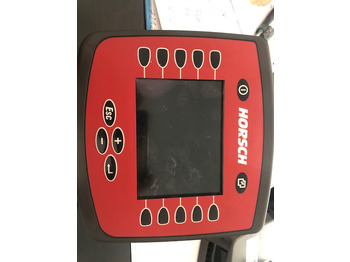 الكابينة والداخلية