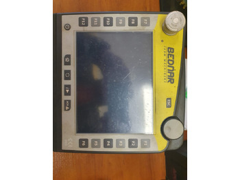 الكابينة والداخلية