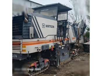 ماكينات لصقل الأسفلت WIRTGEN