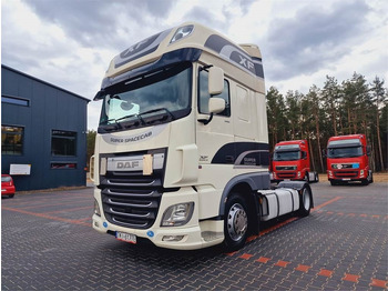 شاحنة جرار DAF XF 106 460
