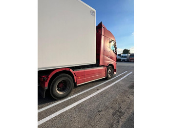 شاحنة جرار Volvo FH 460: صور 5