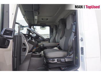 Interior photo 1: MAN TGM 15.290 4x2 APK / SERVICE NIEUW! إيجار MAN TGM 15.290 4x2 APK / SERVICE NIEUW!