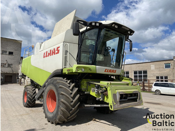 حصادة شاملة CLAAS Lexion 570