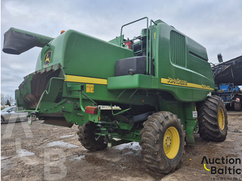 حصادة شاملة لنقل الطعام John Deere 9540: صور 3 حصادة شاملة لنقل الطعام John Deere 9540: صور 3