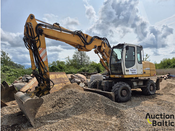 حفارة على عجلات LIEBHERR A 316