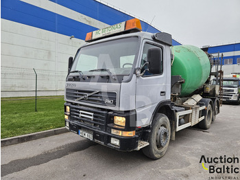شاحنة خلاطة خرسانة VOLVO FM12