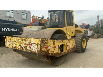 مدحلة BOMAG