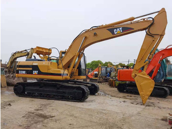 حفارات زحافة CATERPILLAR 320B