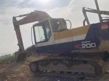 حفارات زحافة KOMATSU PC200