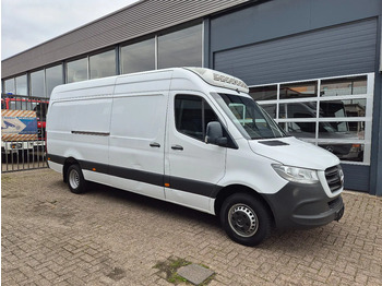 الشاحنات الصغيرة المبردة MERCEDES-BENZ Sprinter 519