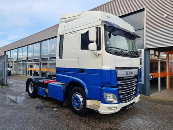 شاحنة جرار DAF XF 106 440