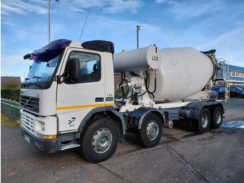 شاحنة خلاطة خرسانة VOLVO FM12 340