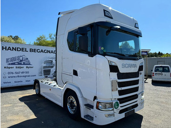 شاحنة جرار SCANIA S 450
