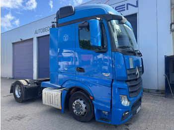 شاحنة جرار MERCEDES-BENZ Actros 1842