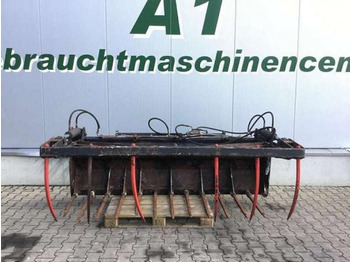 لوادر وحفارات أمامية