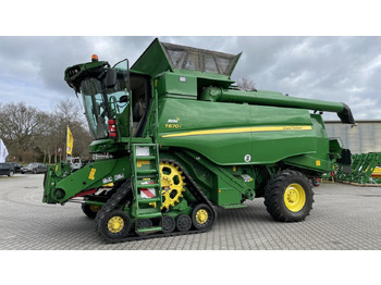 حصادة شاملة JOHN DEERE T660