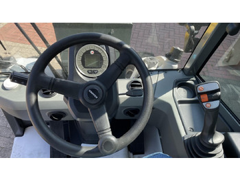 جديد اللودر بعجل Kramer 5040: صور 2 جديد اللودر بعجل Kramer 5040: صور 2