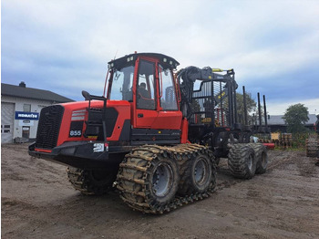 شاحنات نقل الأخشاب في الغابات KOMATSU