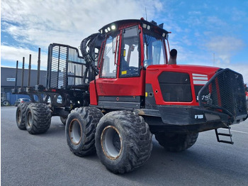 شاحنات نقل الأخشاب في الغابات KOMATSU