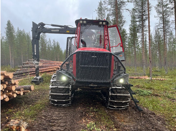 شاحنات نقل الأخشاب في الغابات KOMATSU