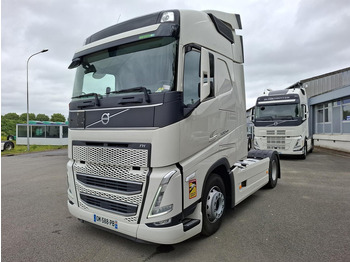 شاحنة جرار VOLVO FH