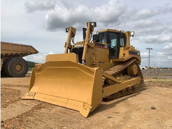 بلدوزر CATERPILLAR D8R