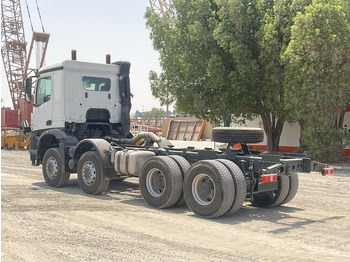 الشاسيه شاحنة Mercedes-Benz Arocs 4240: صور 2