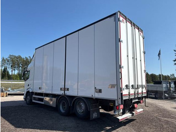بصندوق مغلق شاحنة DAF XF 530 FAN: صور 2