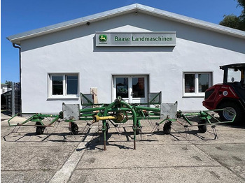 لمّامَة القش JOHN DEERE