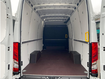 Iveco 35S16H3.0A8V mit ASC Ausbau *Klima*Radio*Kamera* إيجار Iveco 35S16H3.0A8V mit ASC Ausbau *Klima*Radio*Kamera*: صور 5 Iveco 35S16H3.0A8V mit ASC Ausbau *Klima*Radio*Kamera* إيجار Iveco 35S16H3.0A8V mit ASC Ausbau *Klima*Radio*Kamera*: صور 5