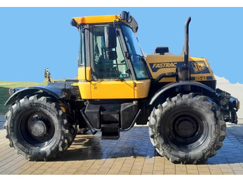 جرار JCB