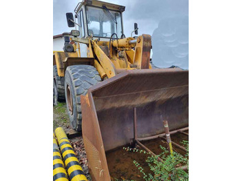 اللودر بعجل LIEBHERR L 551