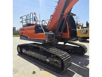 حفارة DOOSAN DX300
