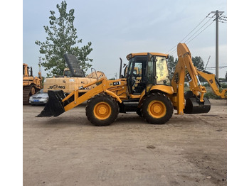 حفار متعدد الاستخدام JCB 4CX