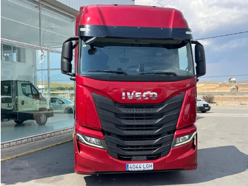 شاحنة جرار Cabeza Tractora IVECO 510 AUTOMATICO  INTARDER: صور 2