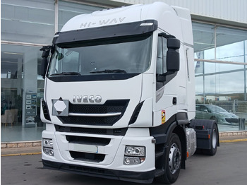 شاحنة جرار IVECO