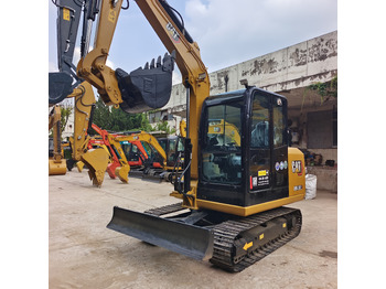 حفارة مصغرة CATERPILLAR 305.5E2