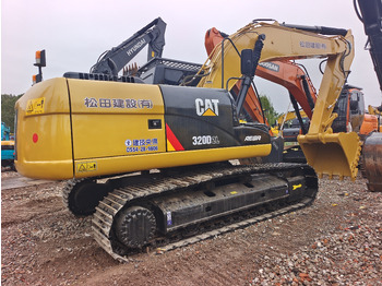 حفارات زحافة CATERPILLAR 320D2