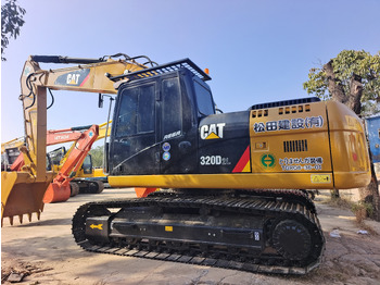 حفارات زحافة CATERPILLAR 320D2