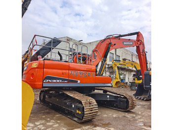 حفارات زحافة DOOSAN DX300LC-9C
