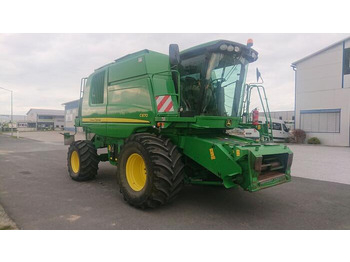 حصادة شاملة JOHN DEERE C670